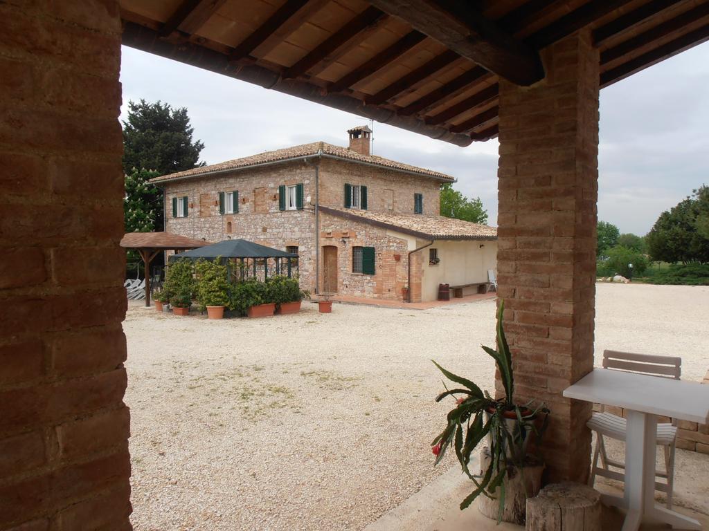 Agriturismo Rustichino Villa Giano dellʼUmbria Exteriör bild
